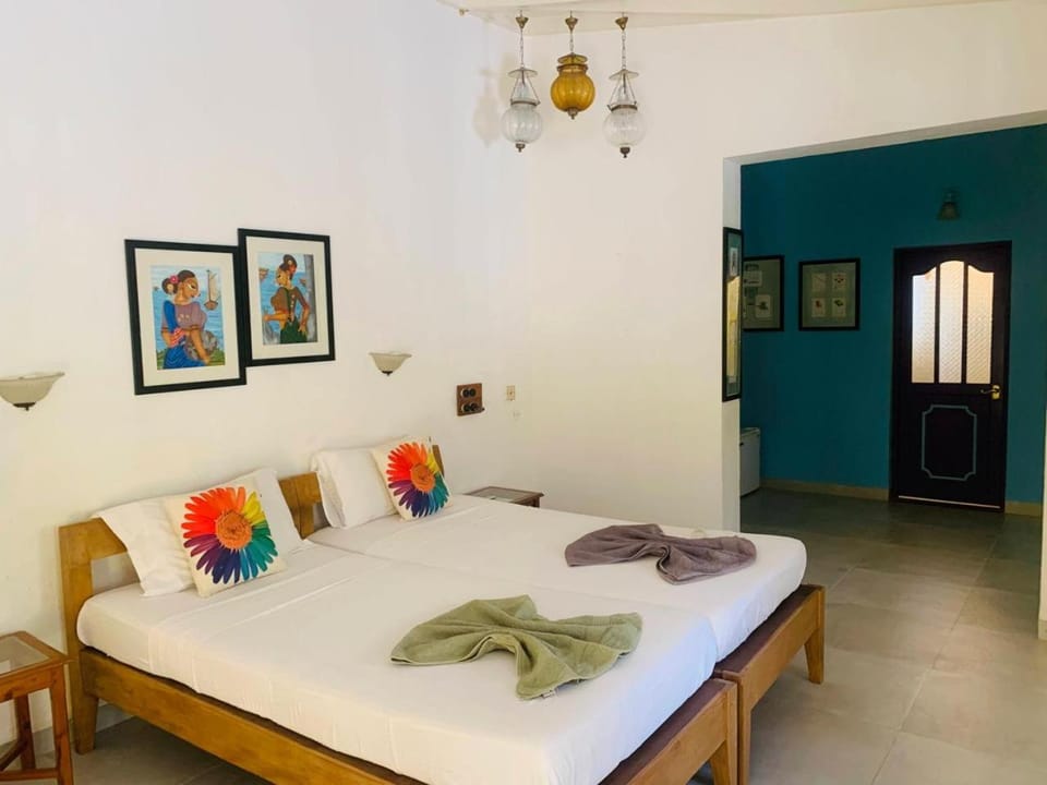Bed, Photo of the whole room
