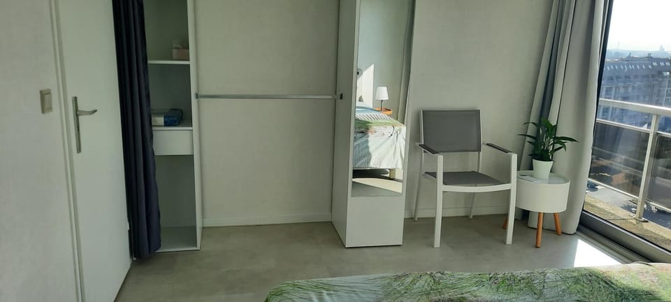 Cozy apartment with sea view and parking place Apartment in Bredene