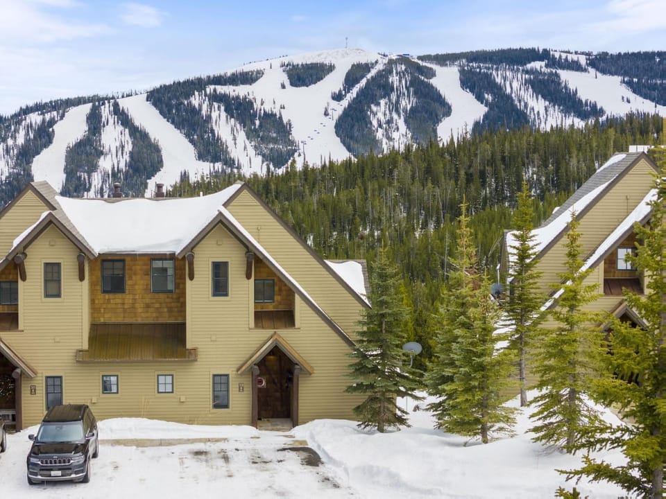 Saddle Ridge Townhome - Unit S1 House in Big Sky
