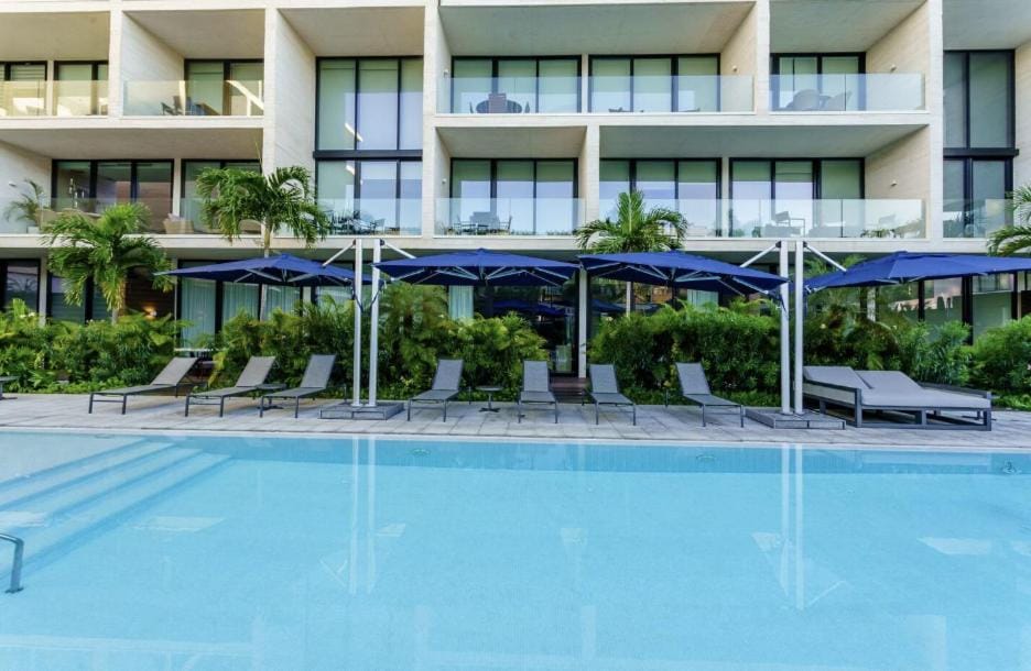 Oceana condos walk to mamitas beach Apartment in Playa del Carmen