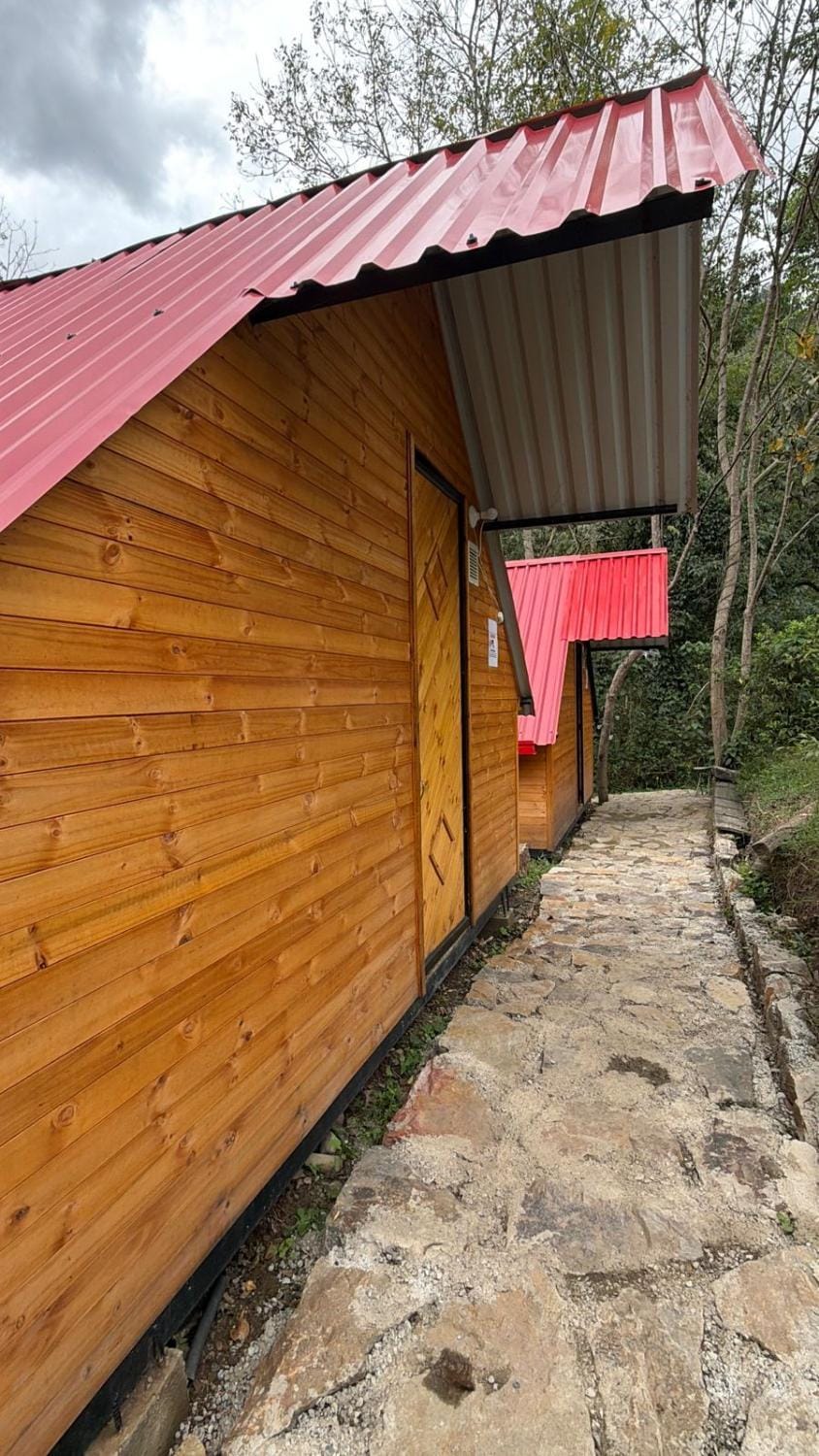 Ecocabañas B&B - Cabaña de lujo con jacuzzi privado cerca a termales Villa in Cundinamarca, Colombia