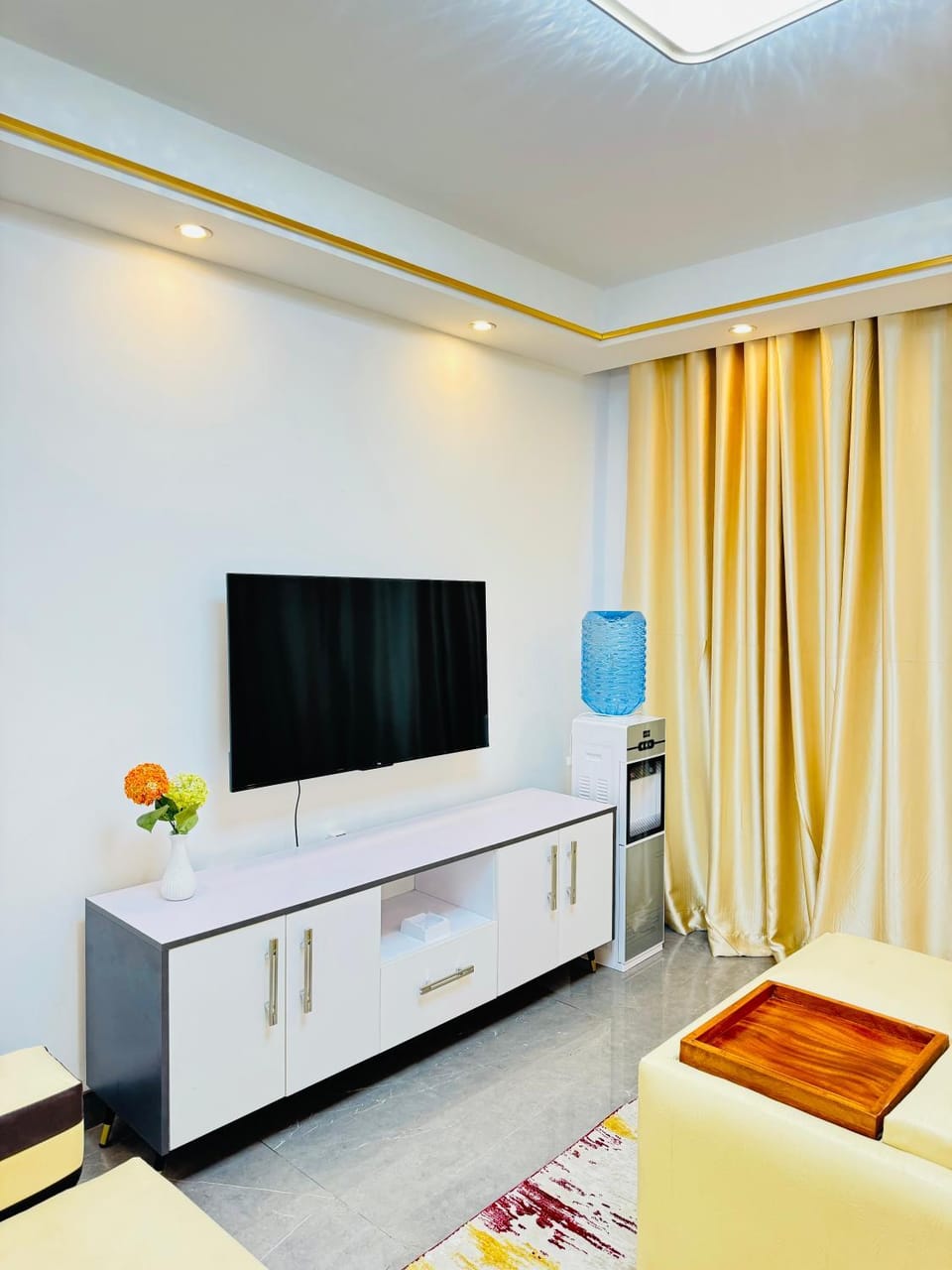 TV and multimedia, Living room, Evening entertainment