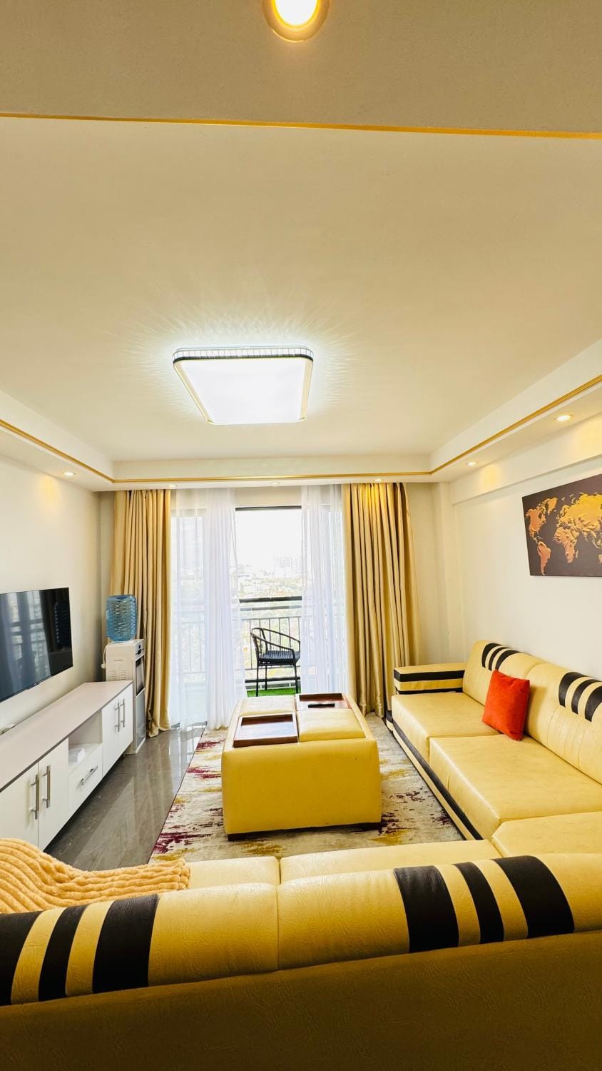 TV and multimedia, Living room, Seating area, Evening entertainment
