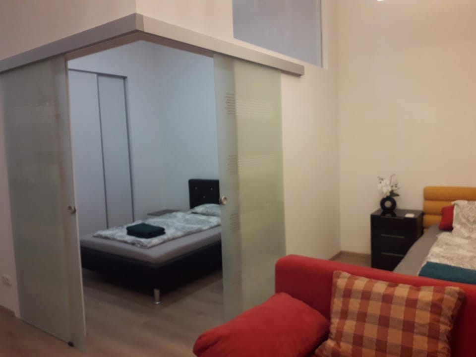 APARTMENT Top 10 ZENTRUM mit 2 Betten BESTROOMS eU Apartment in Upper Austria
