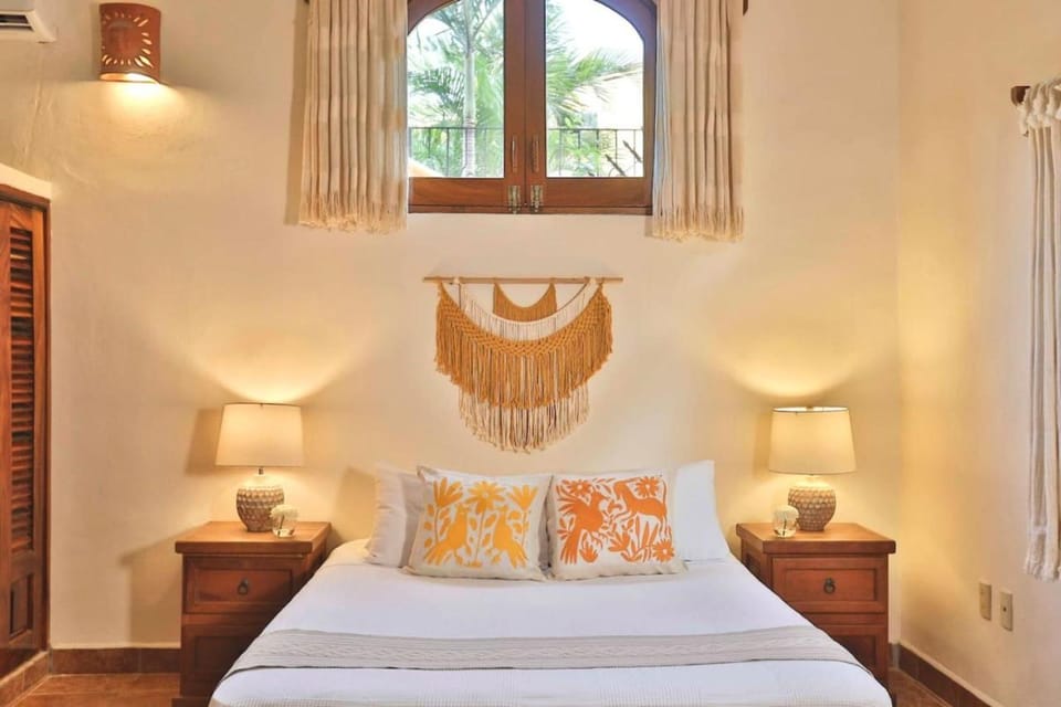 Tranquil Studio in the Heart of Town with Heated Pool Apartment in Sayulita