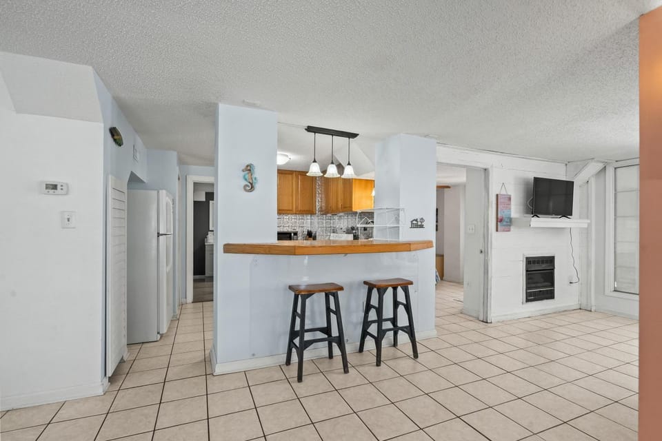 Domingos Beach Bungalow- Margaritaville House in Surfside Beach