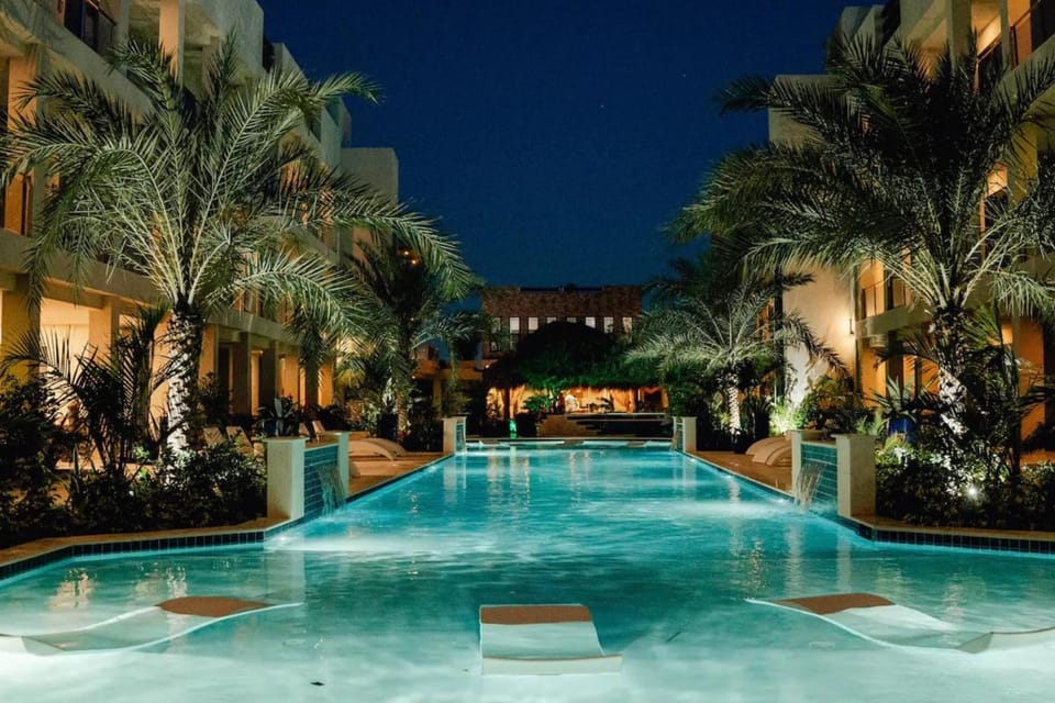 Pool view, Swimming pool