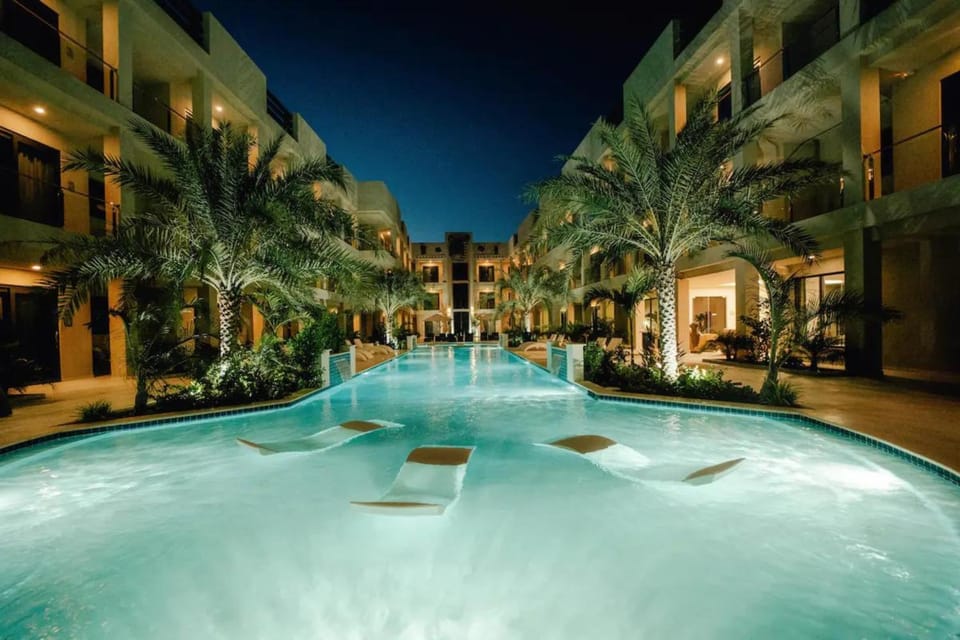 Swimming pool