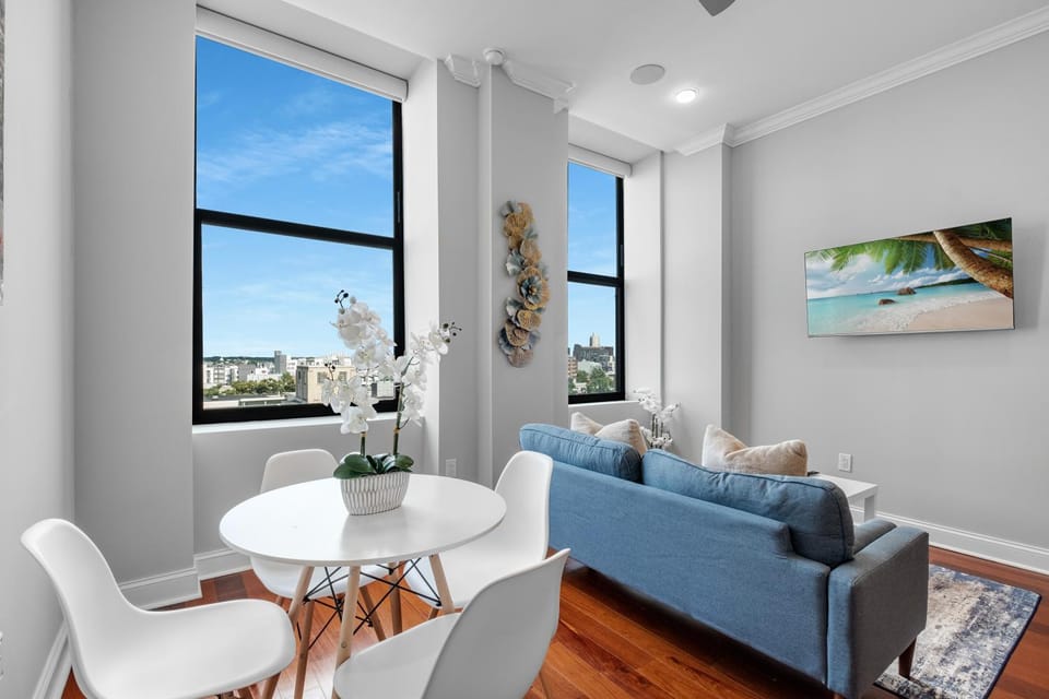 Living room, Dining area