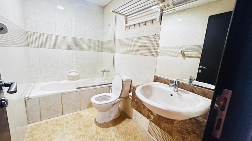 Escape Partition Room in Barsha 1 Near MOE Metro Vacation rental in Dubai