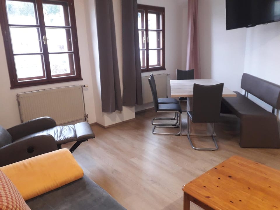 APARTMENT ZENTRUM Top 12 mit 2 Schlafzimmer - sehr schöner Ausblick Apartment in Upper Austria