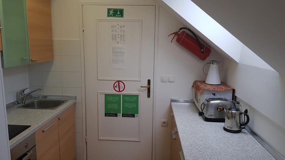 Kitchen or kitchenette