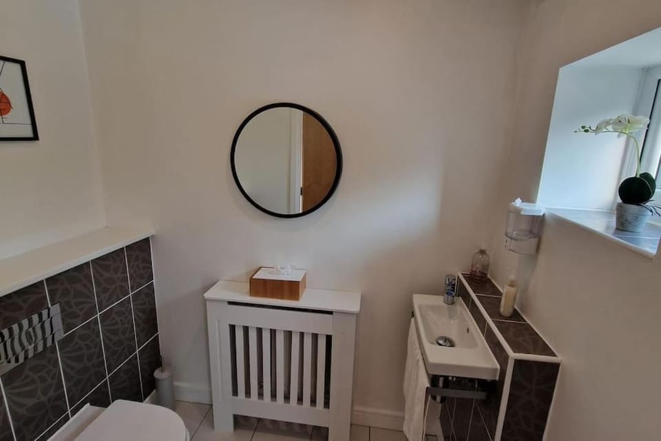 Modern Home Near Etihad, Coop Live Apartment in Manchester