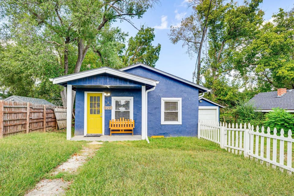 Walk to Dtwn Branson: Pet-Friendly Home! House in Branson