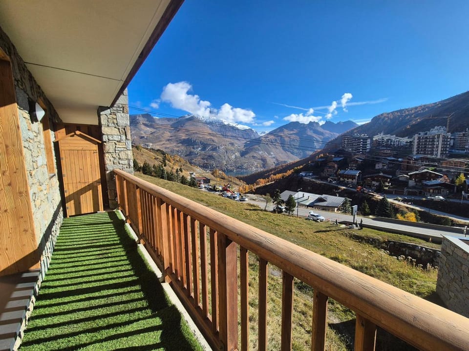 Appartement rénové 3* · Pied des pistes · Balcon · Parking · Wifi - FR-1-502-585 Apartment in Tignes
