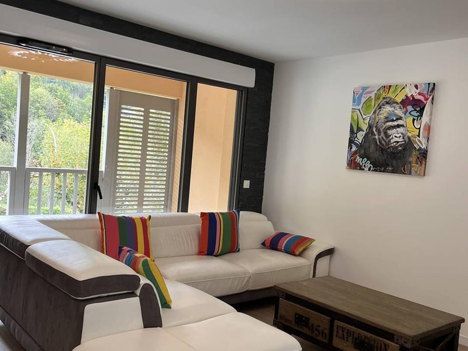 Lodge duplex pour 8 pers, 3 parkings, proche centre - FR-1-234-323 Apartment in Cauterets