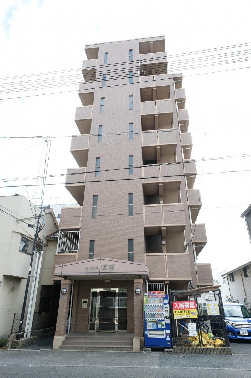 Property building, Day