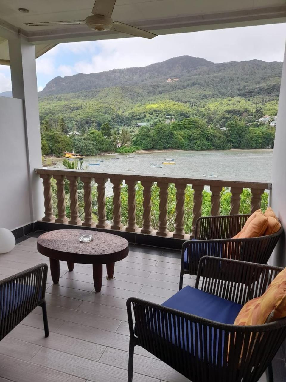 Bayview Villas - Sea Side Apartment in Africa