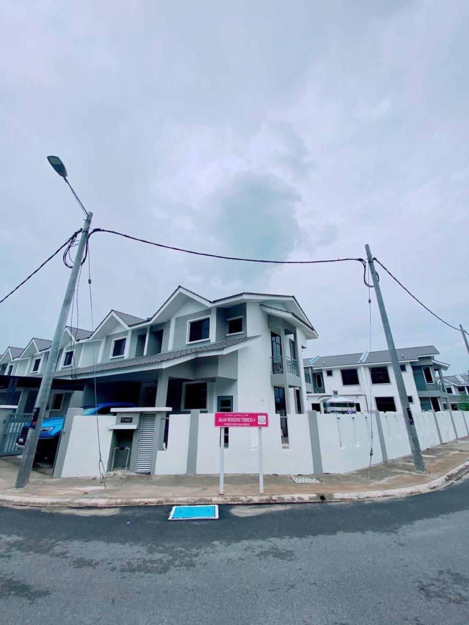 Neighbourhood, Street view