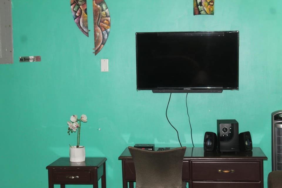 TV and multimedia, Evening entertainment