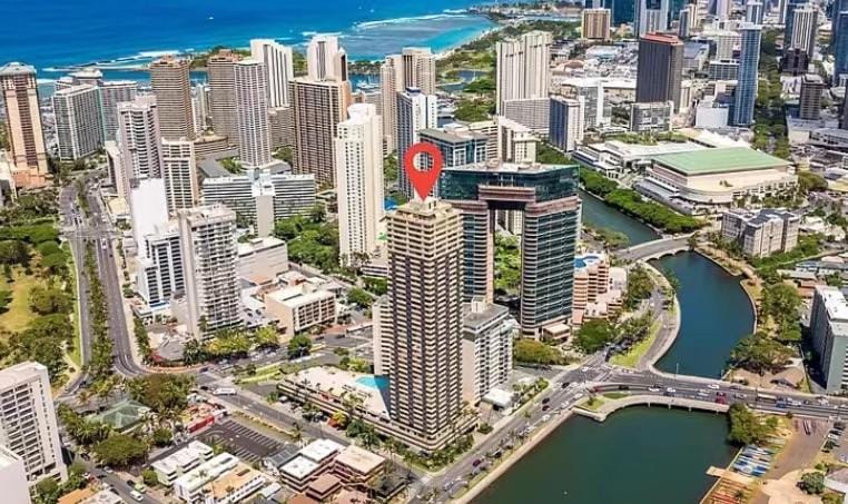 Nearby landmark, Neighbourhood, Bird's eye view, City view, Location