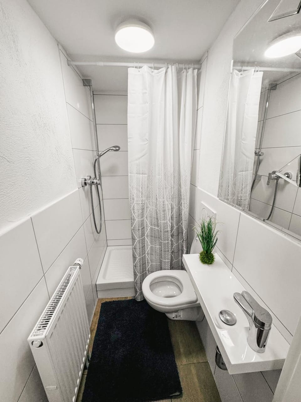 Ruhiges Flussufer Apartment in Koblenz