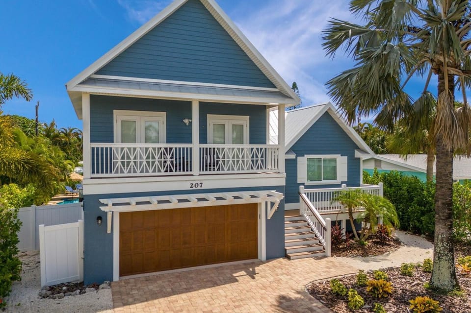 Tiki By The Sea home House in Holmes Beach