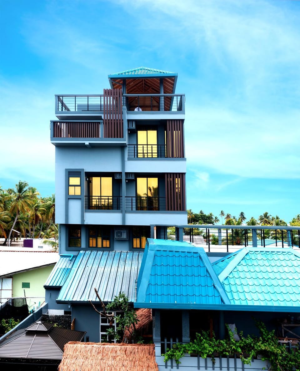 Property building, Day, View (from property/room), Balcony/Terrace