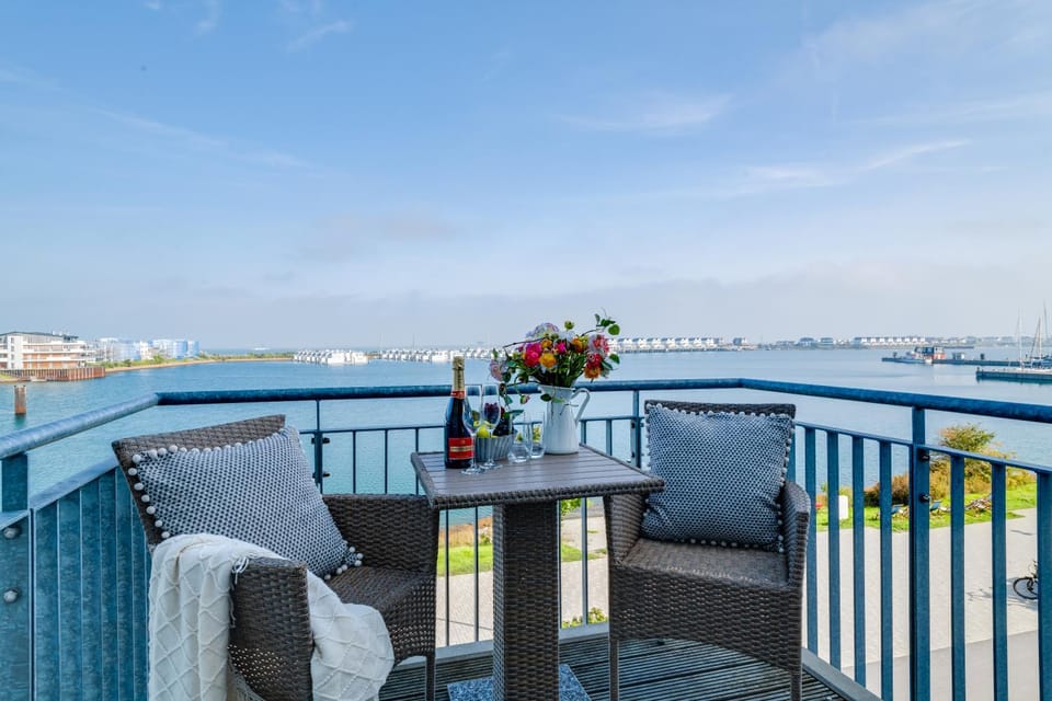 View (from property/room), Balcony/Terrace, Sea view