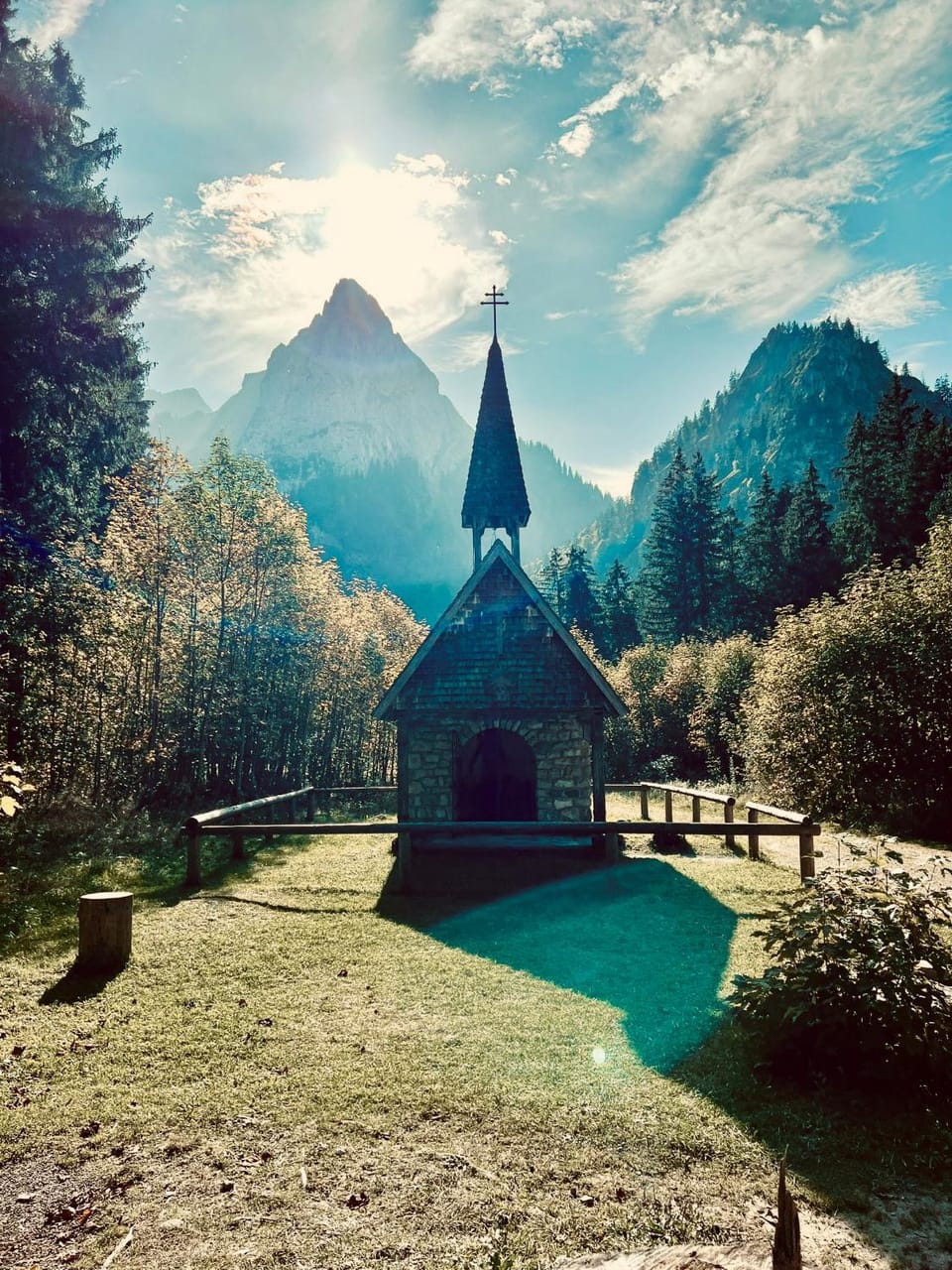Nearby landmark, Mountain view