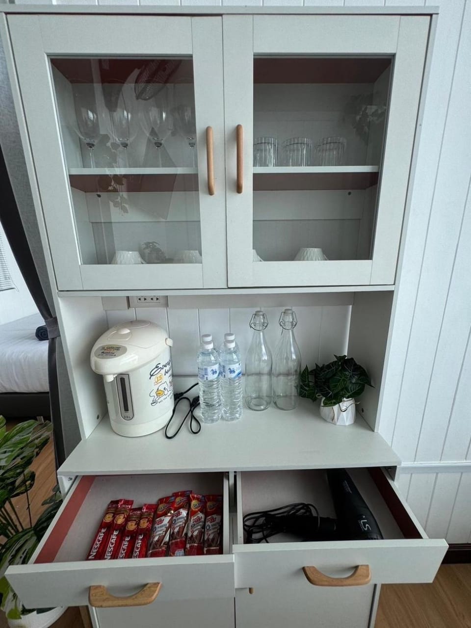 Coffee/tea facilities