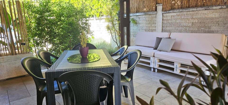Patio, Garden