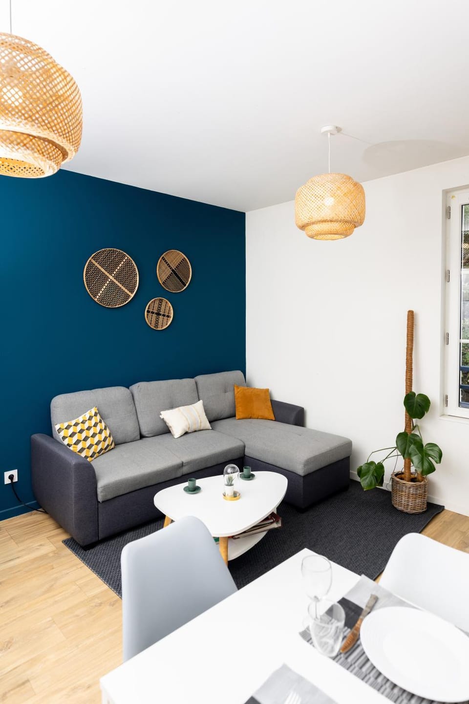 Living room, Seating area