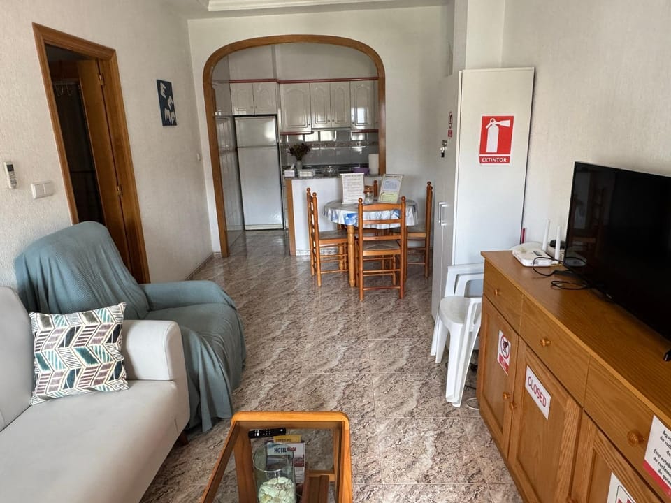 Communal lounge/ TV room, TV and multimedia, Kitchen or kitchenette, Living room, Dining area