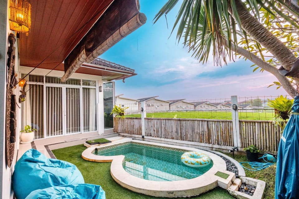 Garden, Swimming pool
