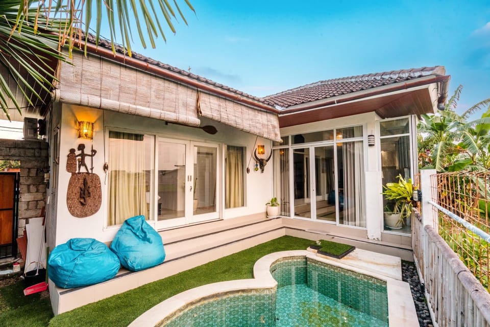 Garden, Swimming pool