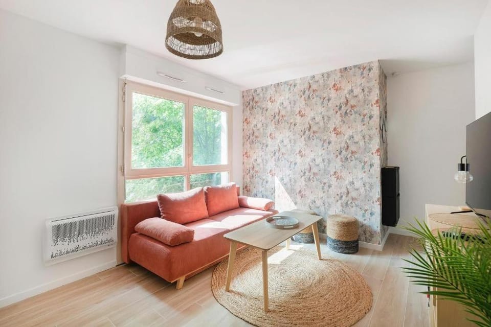 TV and multimedia, Living room, Seating area, internet