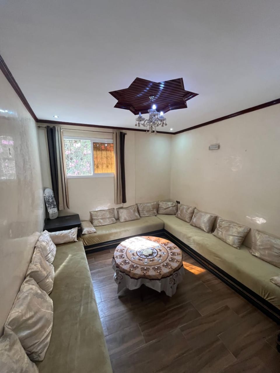 Living room, Photo of the whole room, Seating area