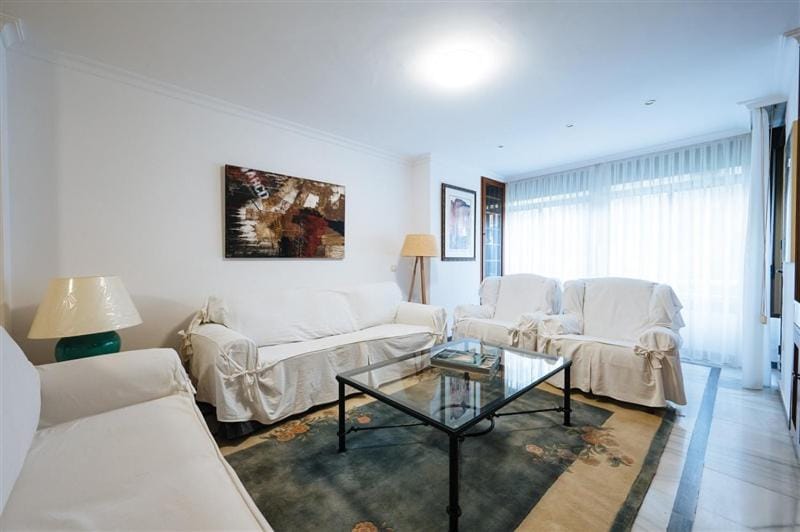 VIVIENDA TURISTICA ATANASIO BARRON- Free PARKING Apartment in Seville