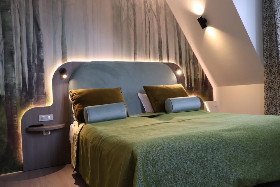 Photo of the whole room