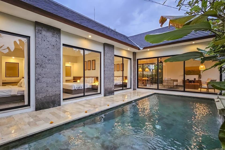 Pool view, Swimming pool