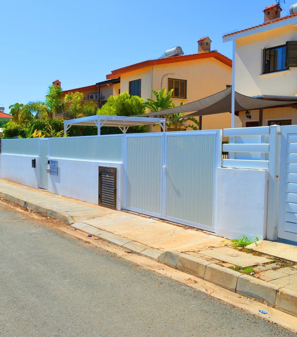 Property building, Neighbourhood, Street view