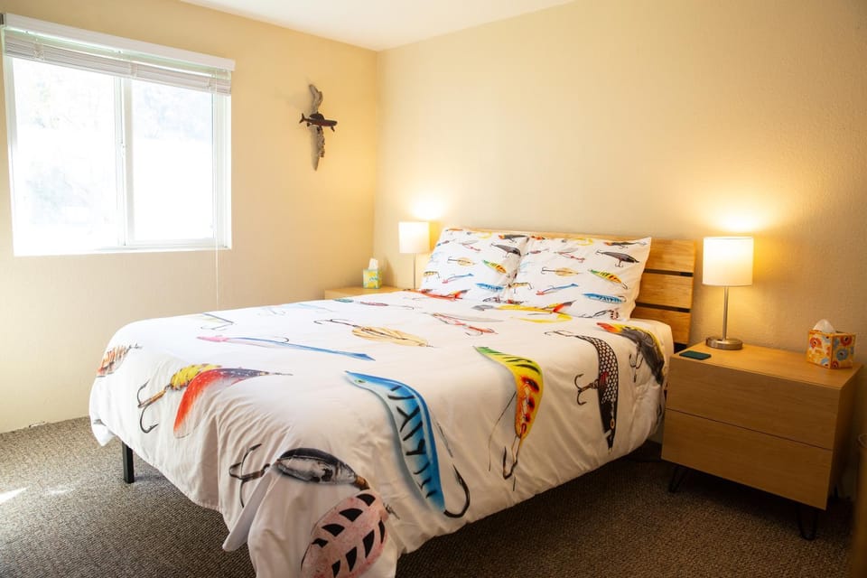 Bed, Bedroom