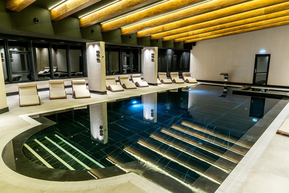 Spa and wellness centre/facilities, Swimming pool