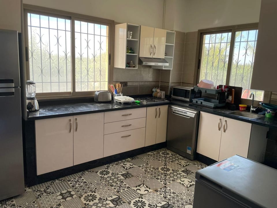 Kitchen or kitchenette, dishwasher, pet friendly, stove