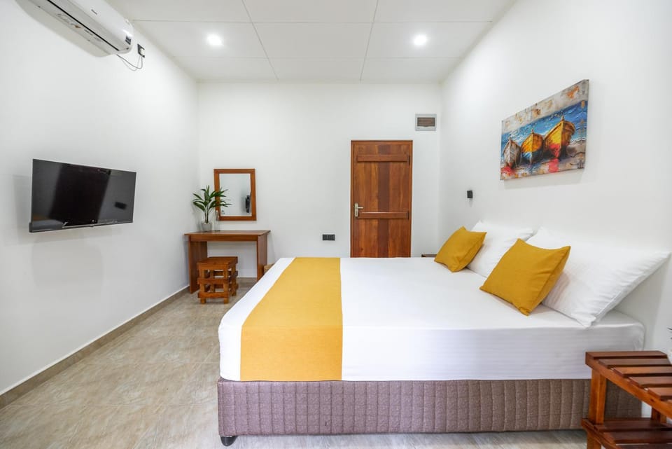 TV and multimedia, View (from property/room), Bedroom, bidet, furniture
