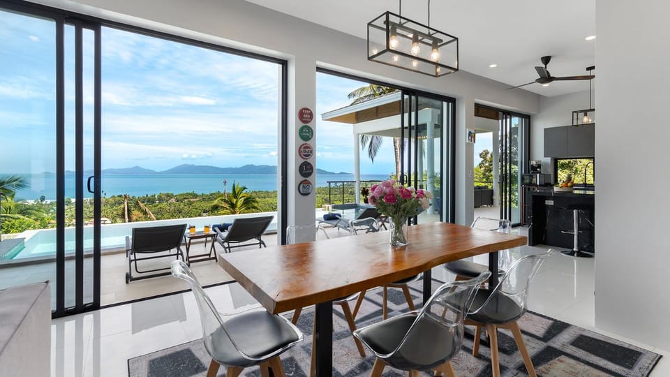 Patio, Day, Natural landscape, View (from property/room), Balcony/Terrace, Living room, Seating area, Dining area, Pool view, Sea view, Swimming pool, Dinner