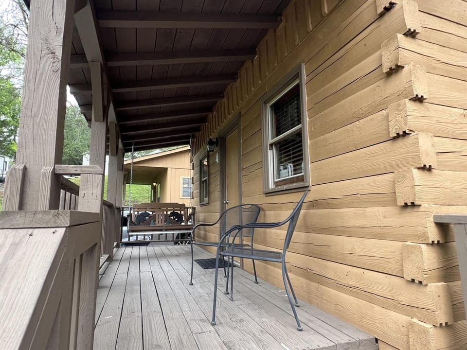 Homey Cabin with Mountain Views Cabin in Pigeon Forge