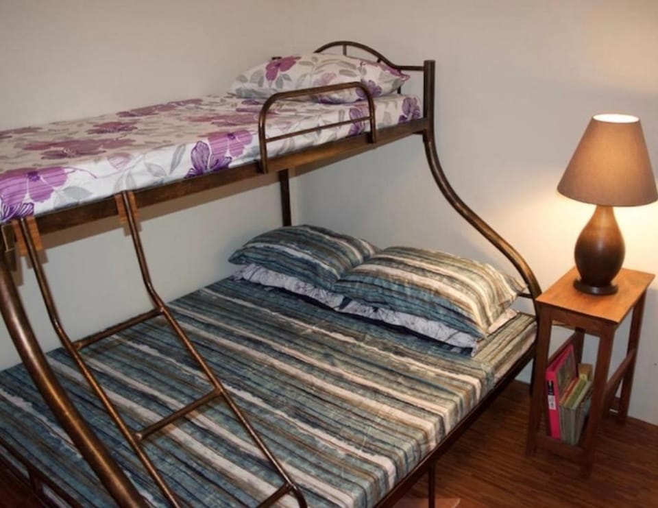 Craig and Marys Cozy Stay House in Angeles