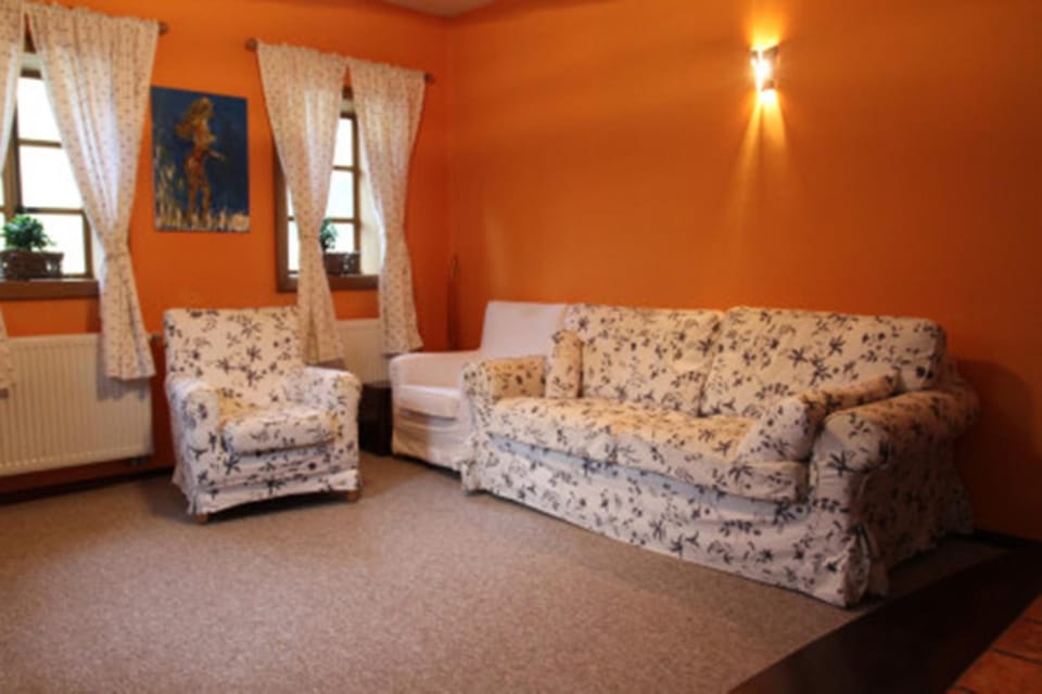 Living room, Family